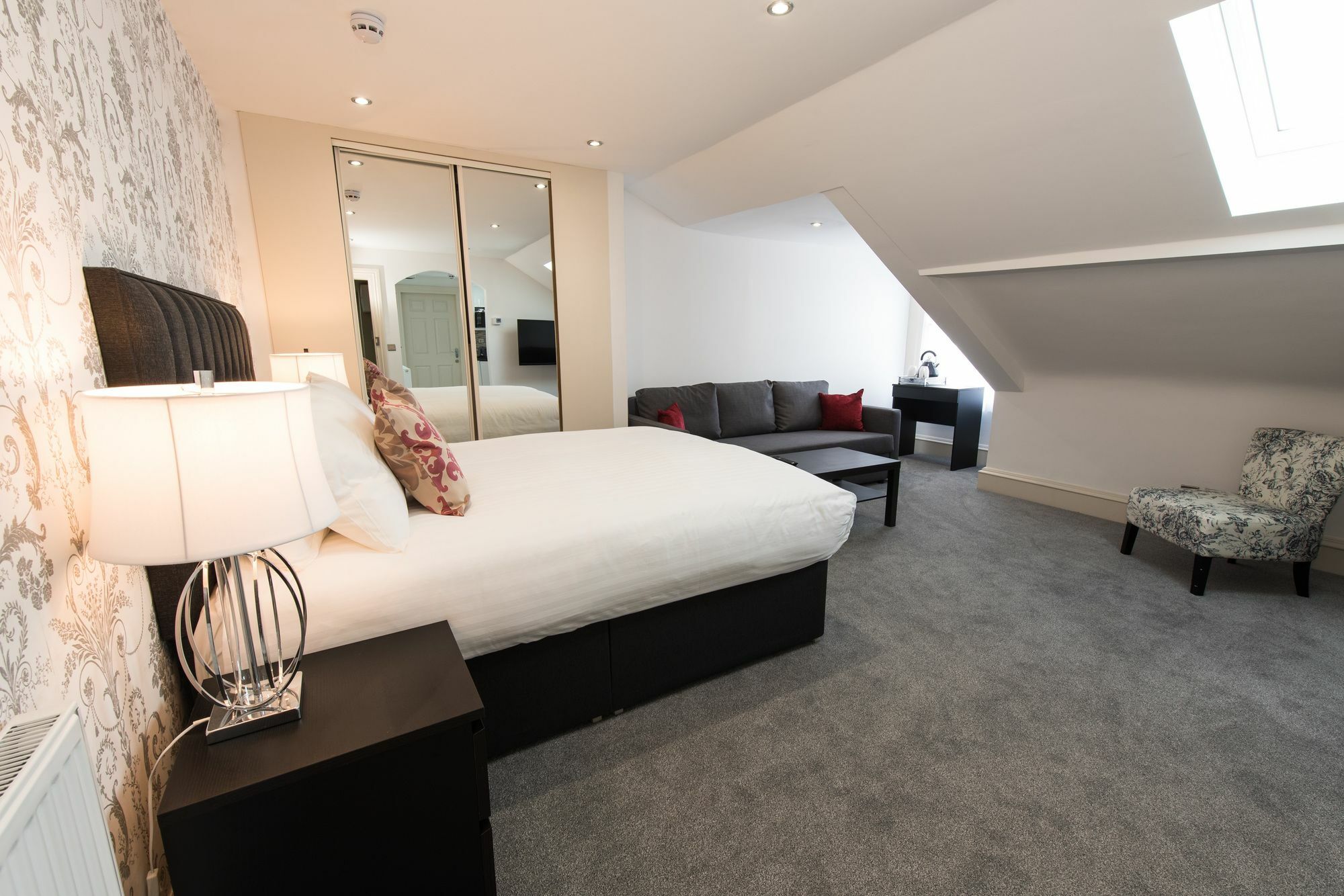 Royal Princes Suites Edimburgo Esterno foto