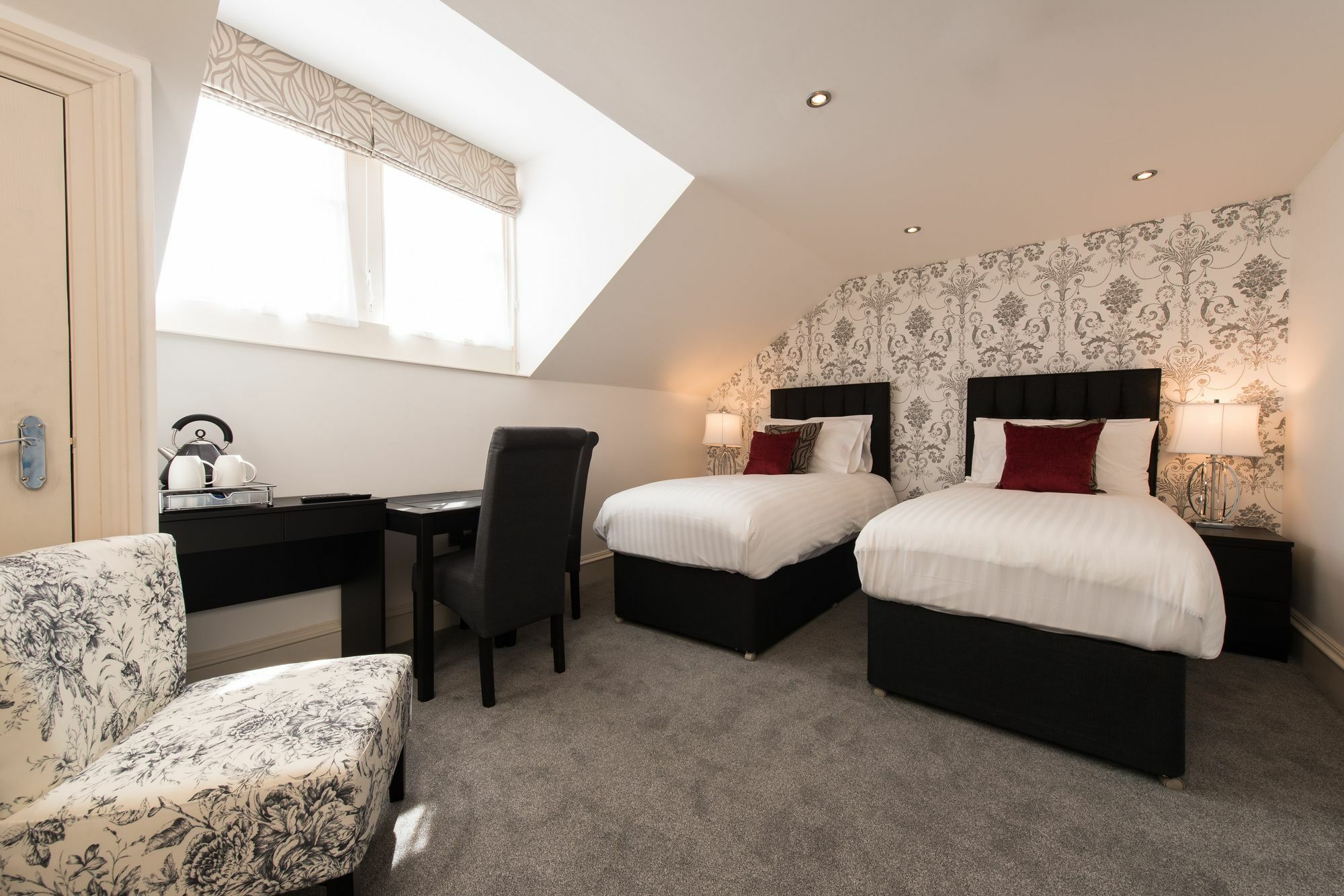 Royal Princes Suites Edimburgo Esterno foto