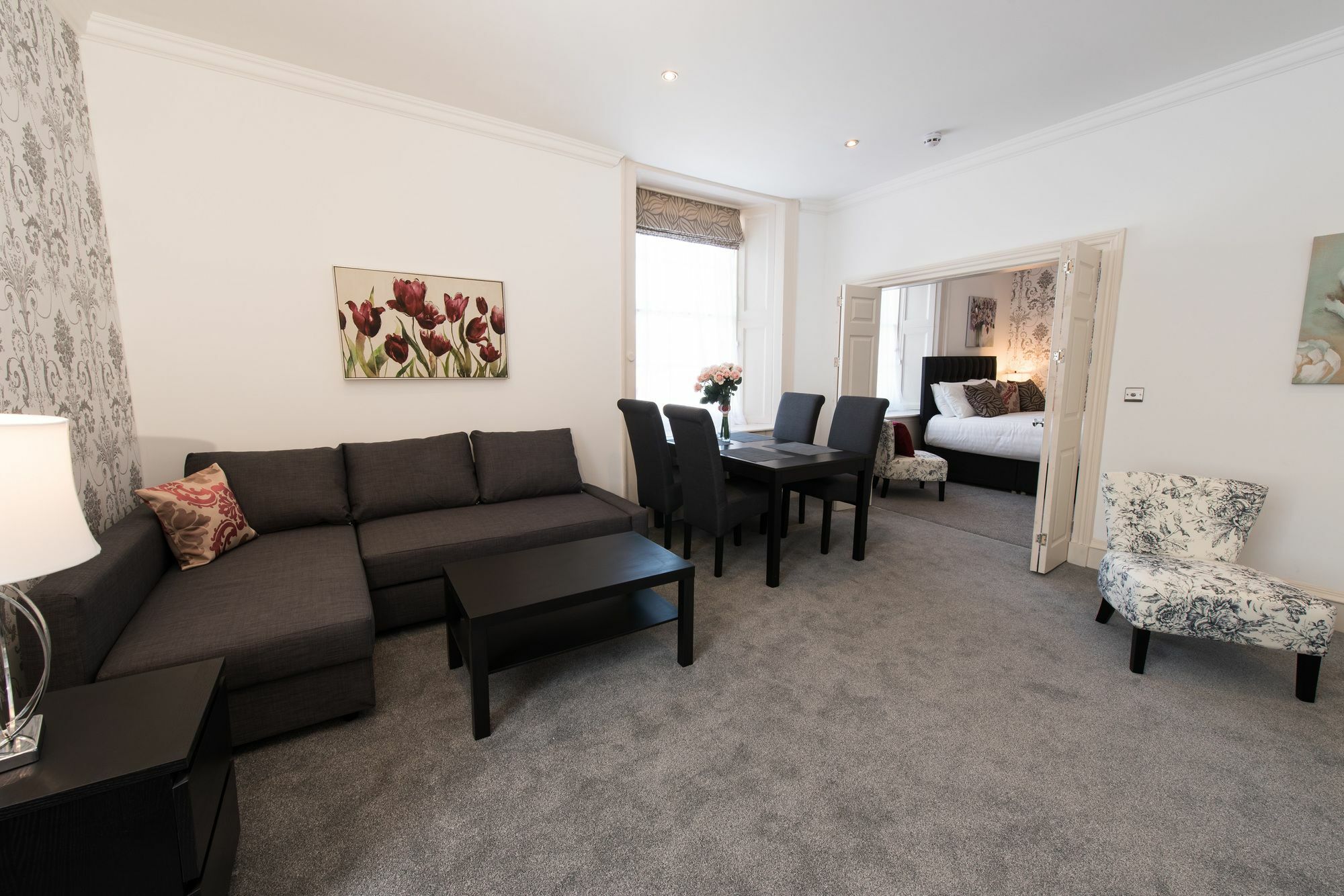 Royal Princes Suites Edimburgo Esterno foto