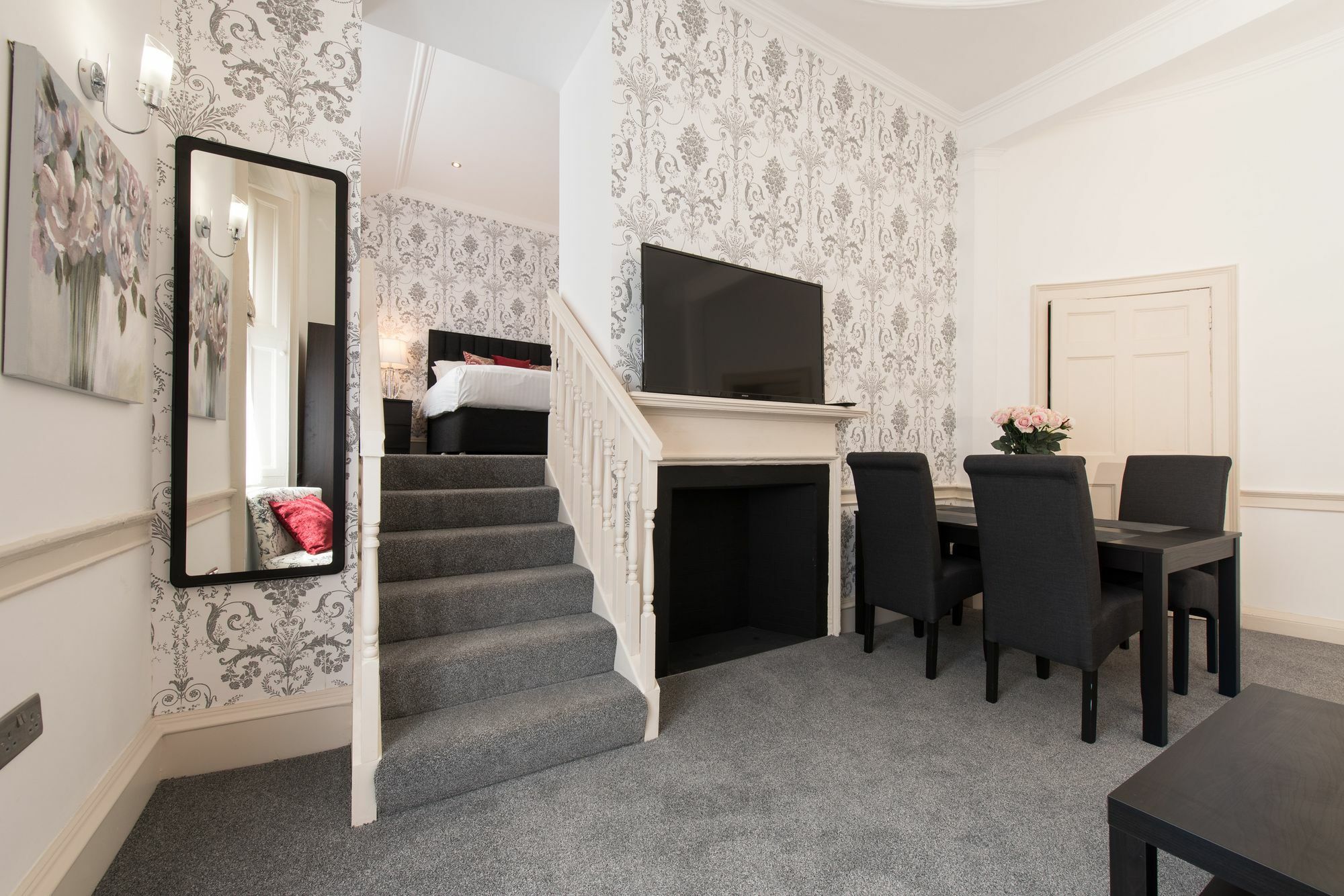 Royal Princes Suites Edimburgo Esterno foto