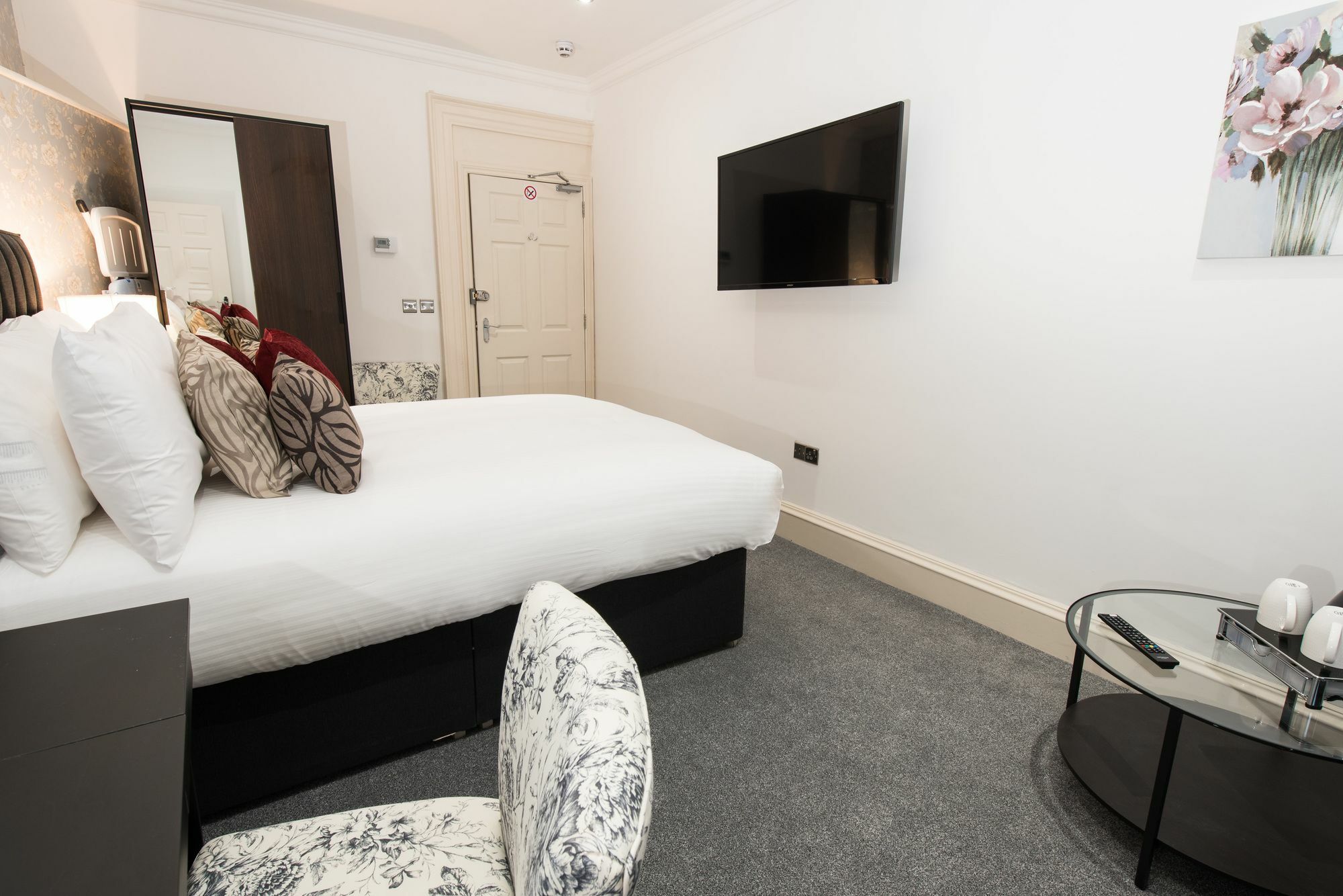 Royal Princes Suites Edimburgo Esterno foto